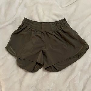 Dark Green Hotty Hots 4”